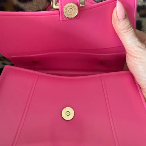 Pink Handbag with Gold Chain - Picture 5 of 5